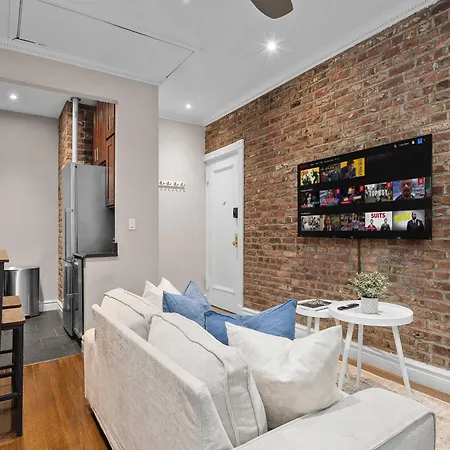 Spacious Midtown Retreat 2Br Nyc Haven Near Landmarks